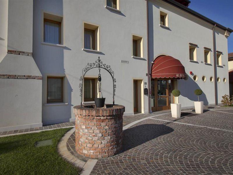 Albergo Antica Corte Marchesini Campagna Lupia Zewnętrze zdjęcie