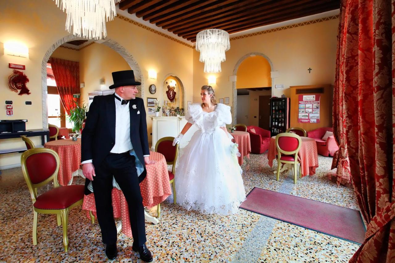 Albergo Antica Corte Marchesini Campagna Lupia Zewnętrze zdjęcie