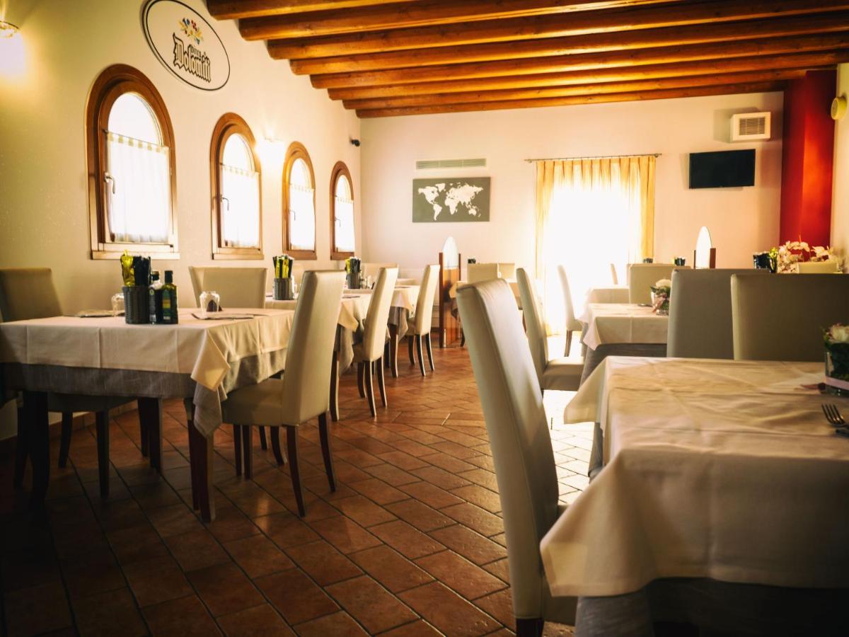 Albergo Antica Corte Marchesini Campagna Lupia Zewnętrze zdjęcie
