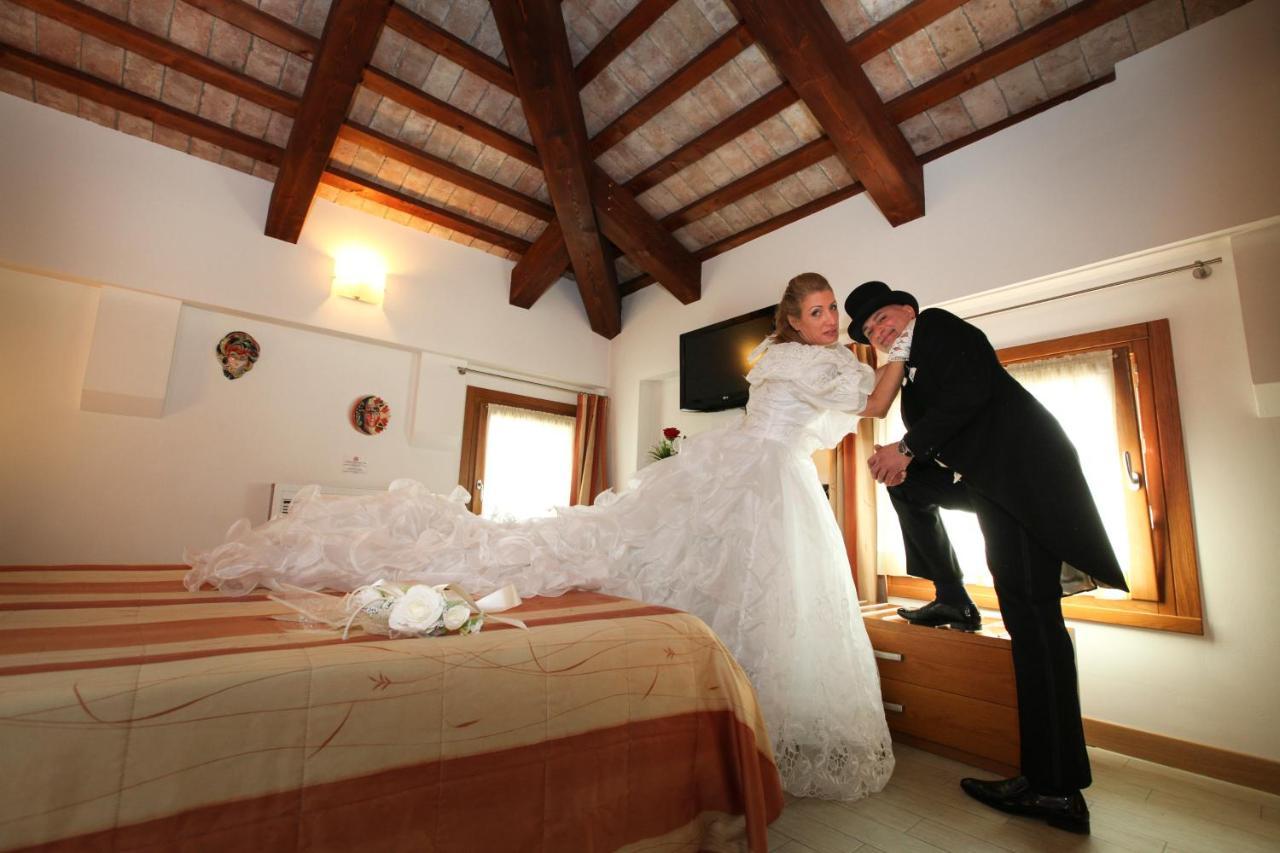 Albergo Antica Corte Marchesini Campagna Lupia Zewnętrze zdjęcie