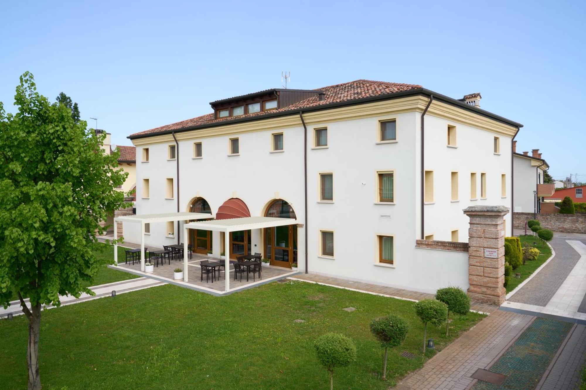 Albergo Antica Corte Marchesini Campagna Lupia Zewnętrze zdjęcie