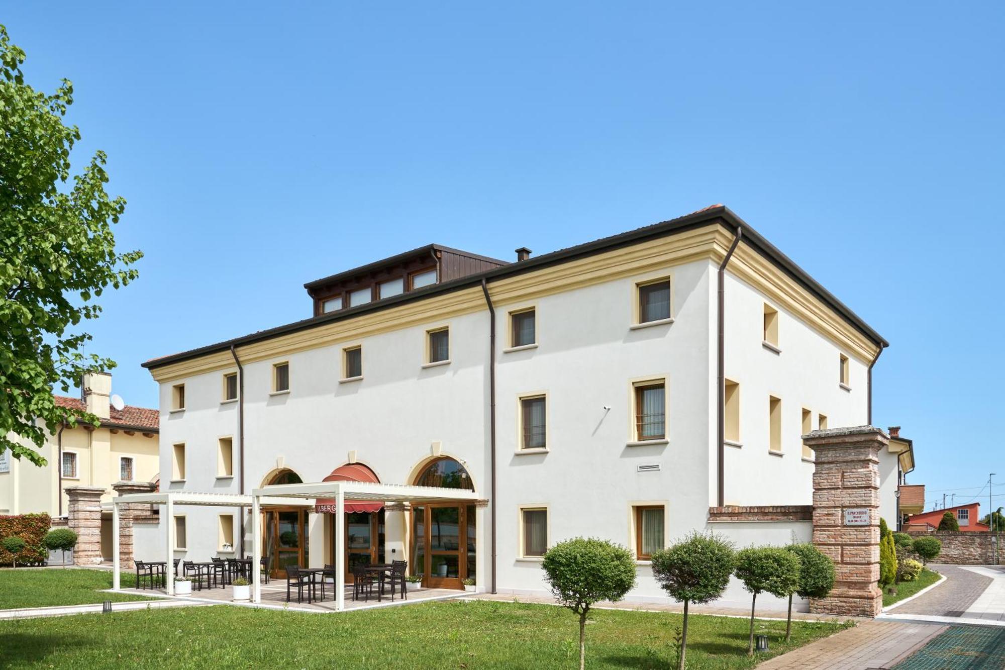 Albergo Antica Corte Marchesini Campagna Lupia Zewnętrze zdjęcie