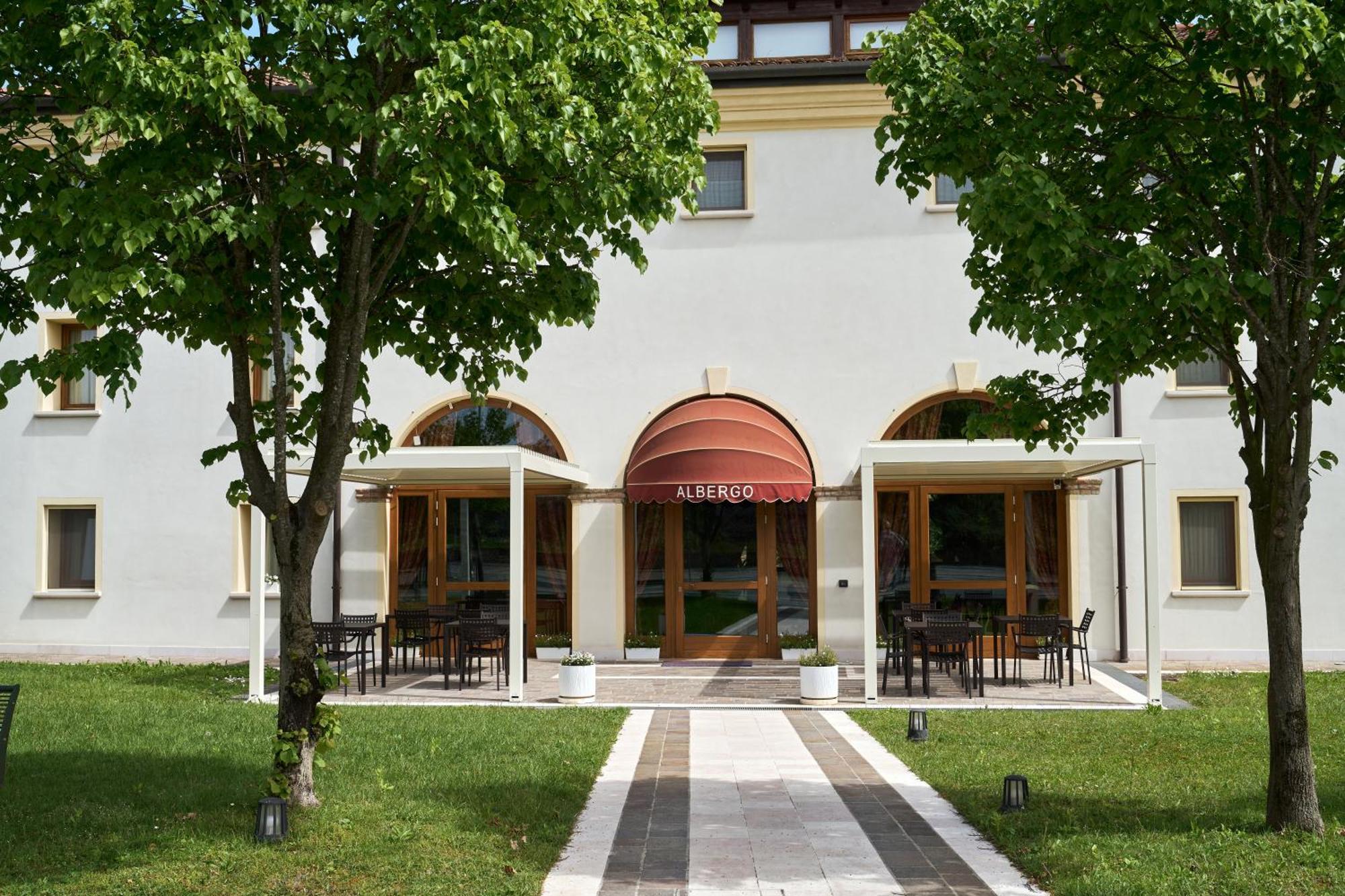Albergo Antica Corte Marchesini Campagna Lupia Zewnętrze zdjęcie