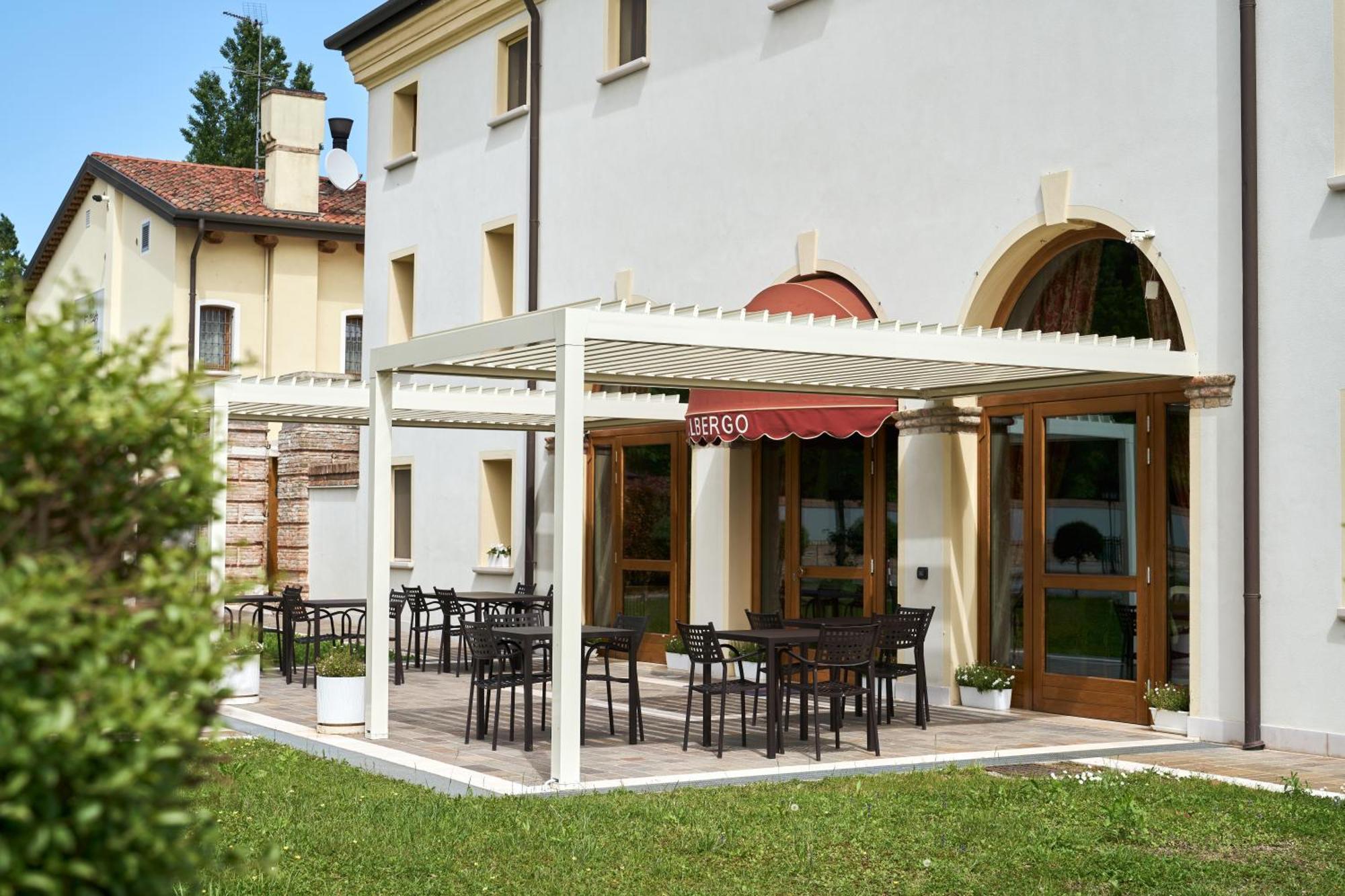 Albergo Antica Corte Marchesini Campagna Lupia Zewnętrze zdjęcie