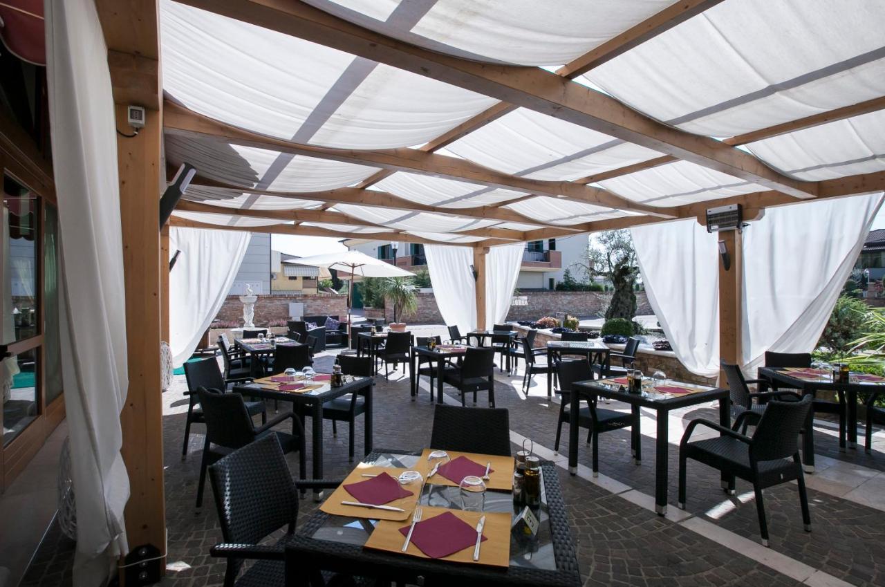 Albergo Antica Corte Marchesini Campagna Lupia Zewnętrze zdjęcie