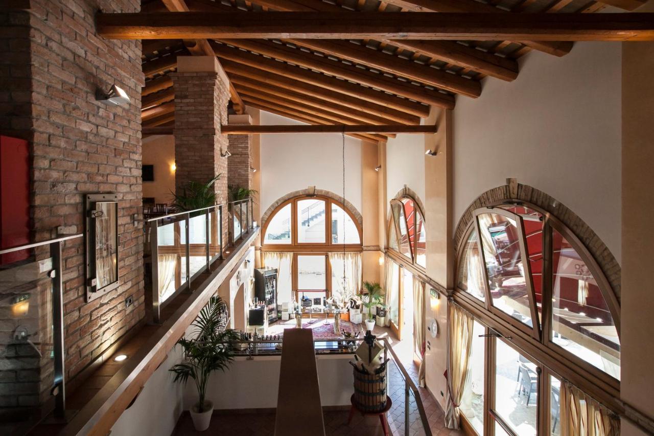 Albergo Antica Corte Marchesini Campagna Lupia Zewnętrze zdjęcie