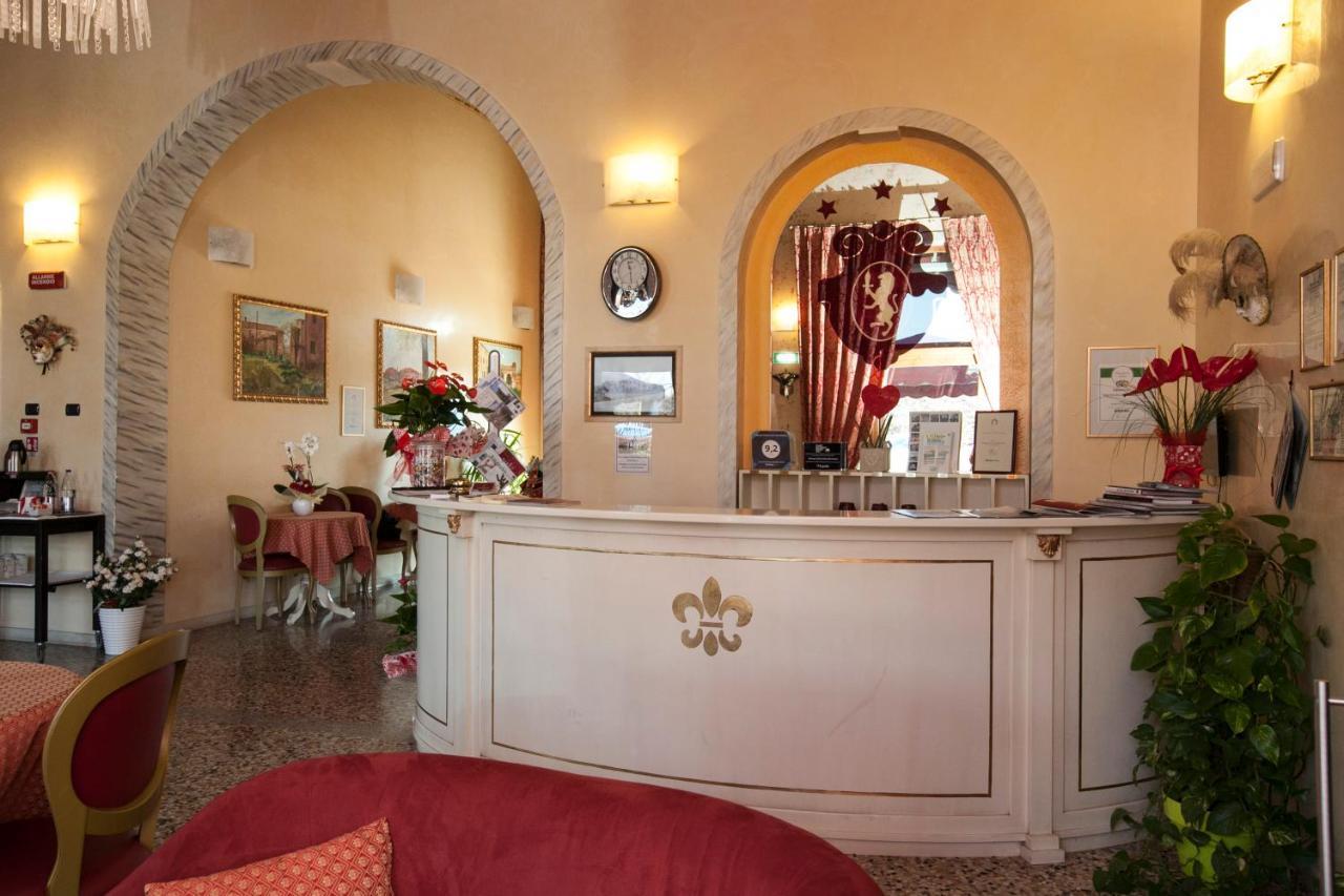 Albergo Antica Corte Marchesini Campagna Lupia Zewnętrze zdjęcie