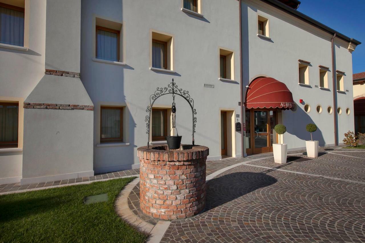 Albergo Antica Corte Marchesini Campagna Lupia Zewnętrze zdjęcie